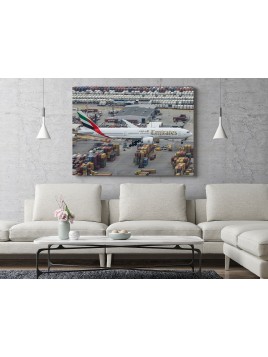 Boeing 777 Emirates w Fort...