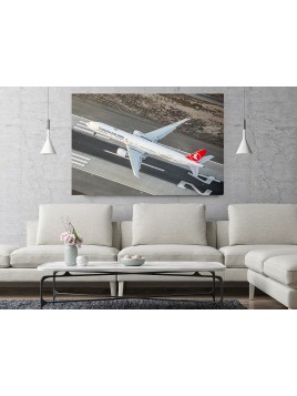 Turkish Airlines Boeing 777...