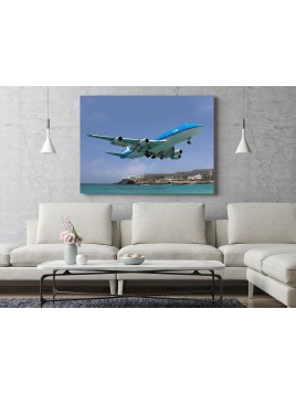 KLM Jumbo Jet on Saint Martin